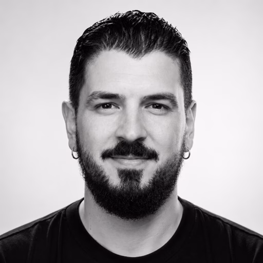 Sobre mí. Víctor Pérez. Diseño gráfico y artes gráficas.
